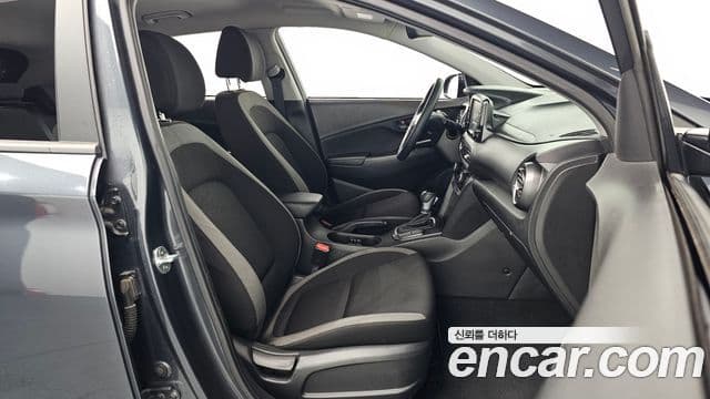 Hyundai Kona Smart, 2020 10