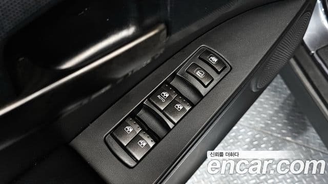 KG모빌리티(SsangYong) Korando Sport Club, 2016 13