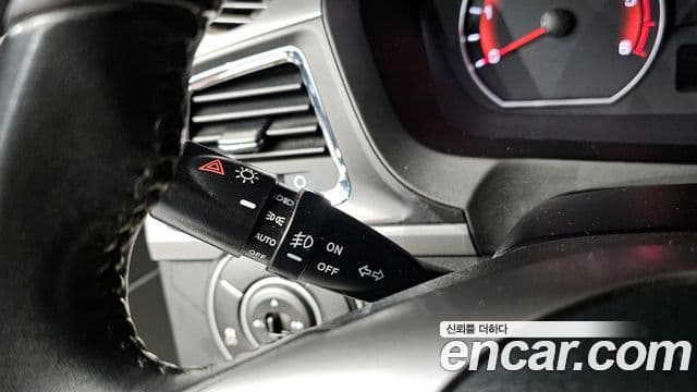 KG모빌리티(SsangYong) Korando Sport Club, 2016 15