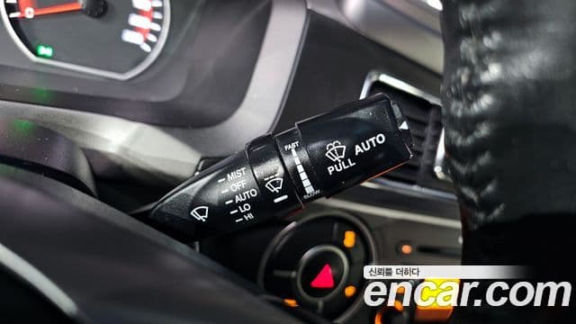 KG모빌리티(SsangYong) Korando Sport Club, 2016 17