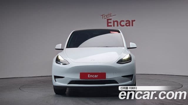 Tesla модель Y, 2023 3