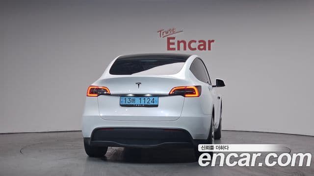 Tesla модель Y, 2023 4