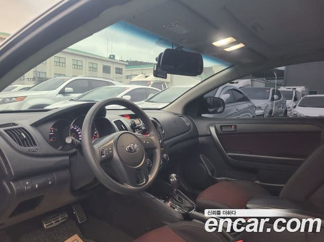 Kia Forte купе Luxury, 2013 10