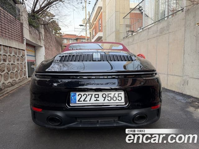 Porsche 911 (992) Carrera GTS кабриолет, 2023 6