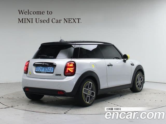 Mini Cooper Электрический (Electric) 3세대, 2022 4