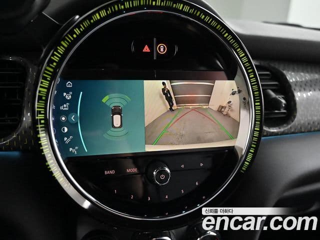 Mini Cooper Электрический (Electric) 3세대, 2022 15