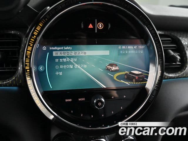 Mini Cooper Электрический (Electric) 3세대, 2022 17