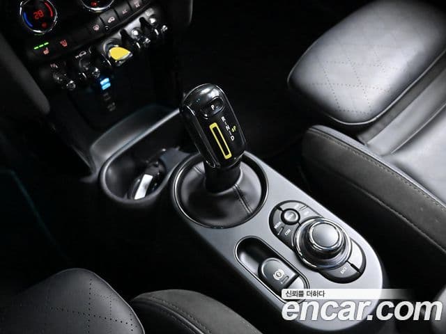 Mini Cooper Электрический (Electric) 3세대, 2022 20