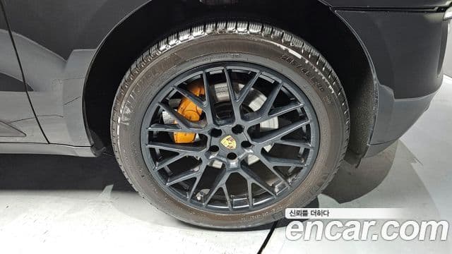 Porsche Macan 95B, 2017 все фото