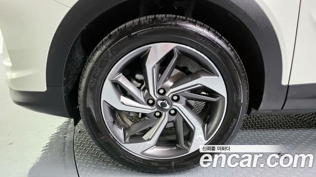 KG모빌리티(SsangYong) Beautiful Korando бензин 1.5 4WD C7, 2022 все фото