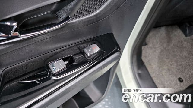 KG모빌리티(SsangYong) Beautiful Korando бензин 1.5 4WD C7, 2022 18