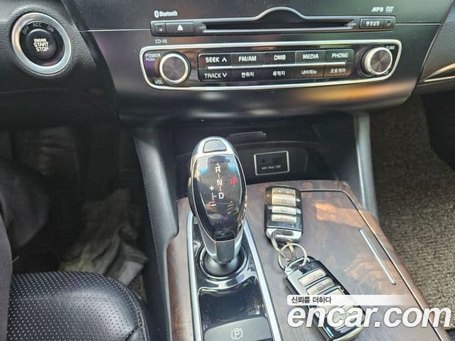 Kia K9 Special, 2013 9