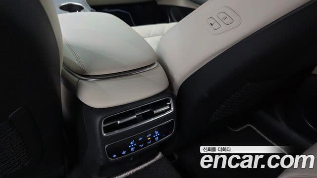 Genesis GV70, 2025 18