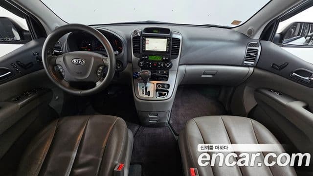 Kia Carnival R President, 2012 7