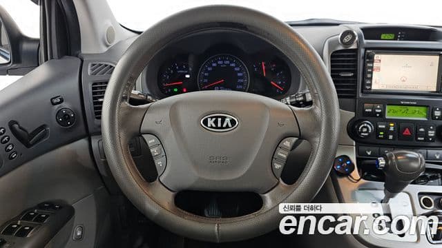 Kia Carnival R President, 2012 13