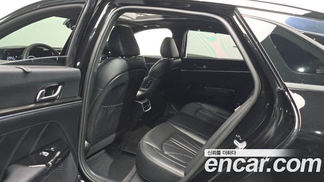 Kia K5 3세대 Signature, 2023 12