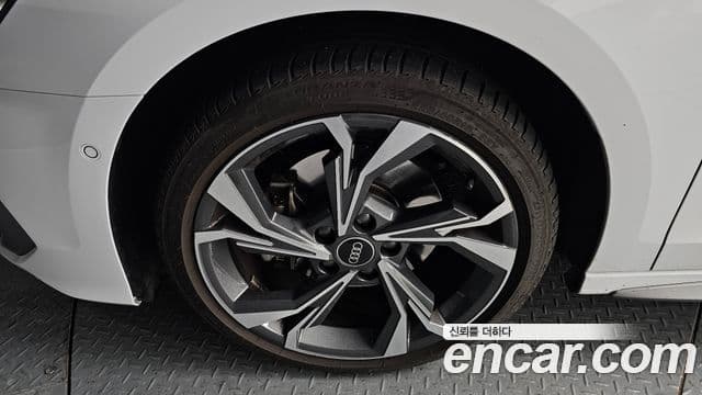 Audi A3 (8Y) Premium, 2023 все фото