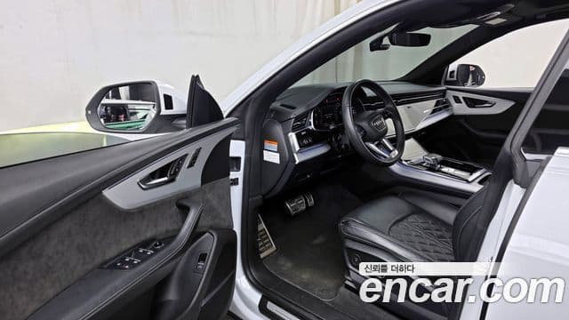 Audi Q8 (4M) Premium, 2022 10