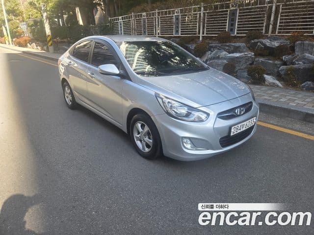 Hyundai Accent(новый кузов / новое поколение) Modern, 2015 3