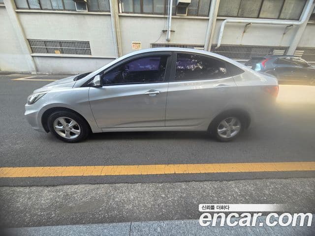 Hyundai Accent(новый кузов / новое поколение) Modern, 2015 9