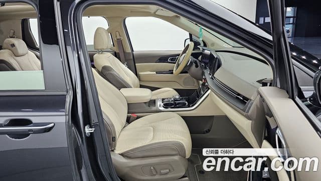 Kia Carnival 4세대 Signature, 2023 10