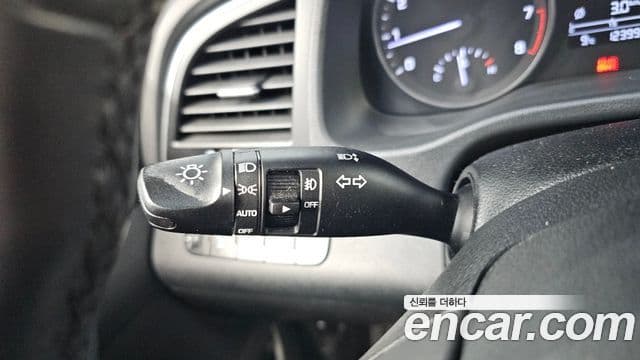 Hyundai Avante AD Special, 2017 16