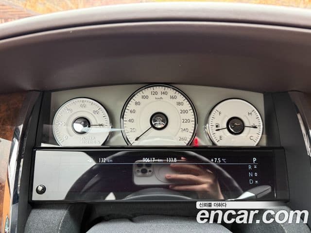 Rolls-Royce 고스트 6.6 EWB V12, 2019 8