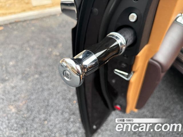 Rolls-Royce 고스트 6.6 EWB V12, 2019 13