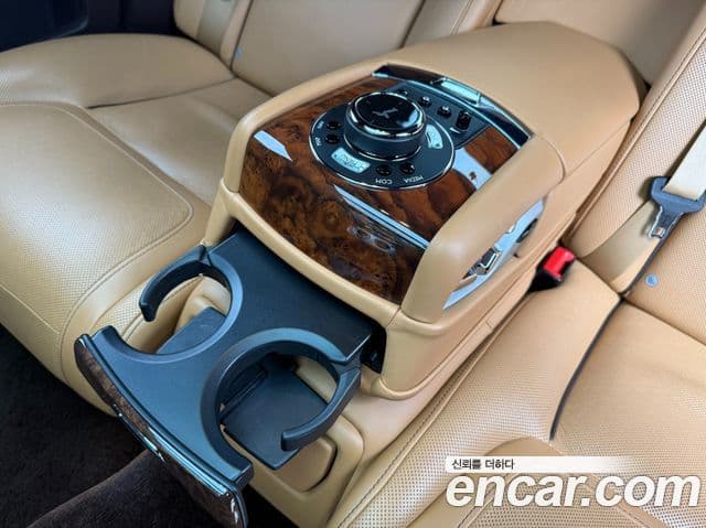 Rolls-Royce 고스트 6.6 EWB V12, 2019 14