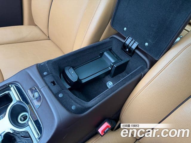 Rolls-Royce 고스트 6.6 EWB V12, 2019 15