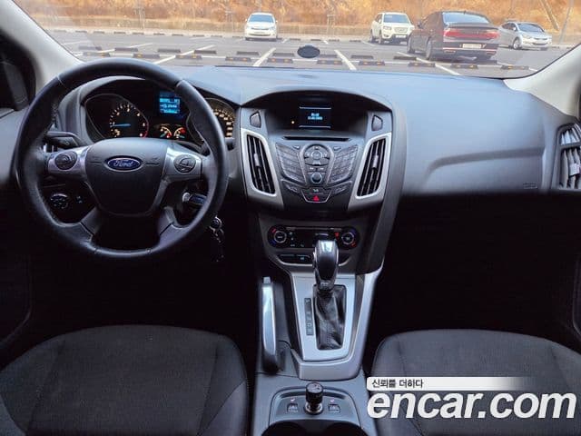 Ford 포커스 3세대, 2013 10