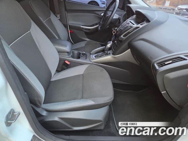 Ford 포커스 3세대, 2013 17