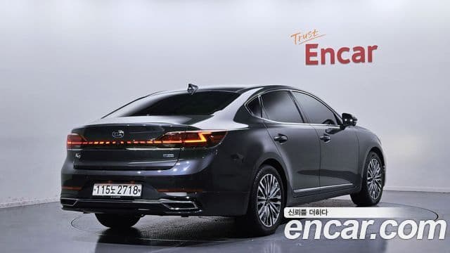 Kia K7 Premier гибрид Signature, 2020 2