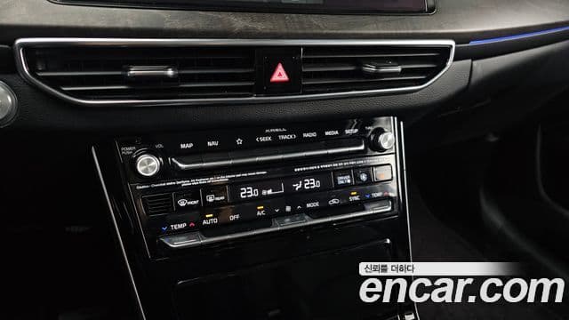 Kia K7 Premier гибрид Signature, 2020 18