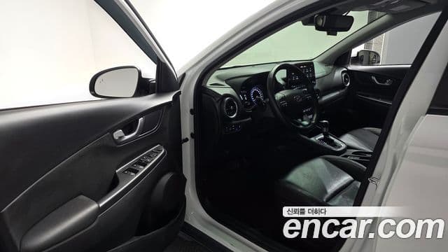 Hyundai The / новый New Kona гибрид Modern, 2023 12