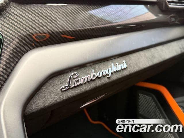 Lamborghini Urus 4.0 V8 Performante, 2023 11