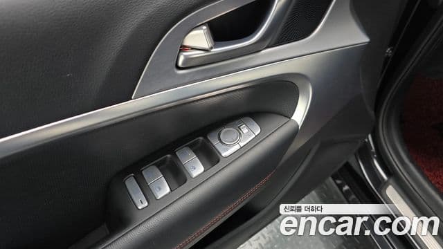 Genesis G70 Sport пакет, 2019 17