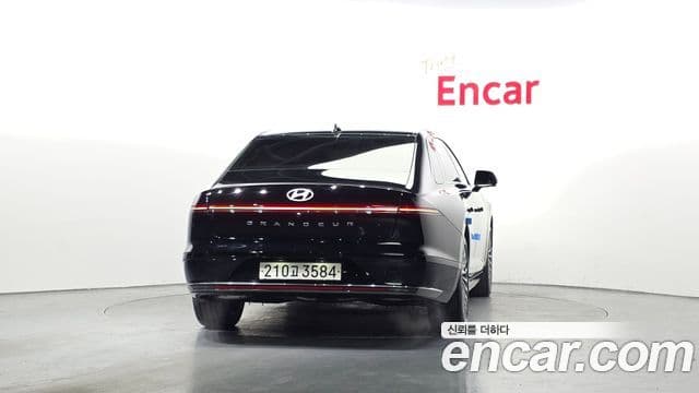 Hyundai Grandeur гибрид (GN7) Calligraphy, 2025 4