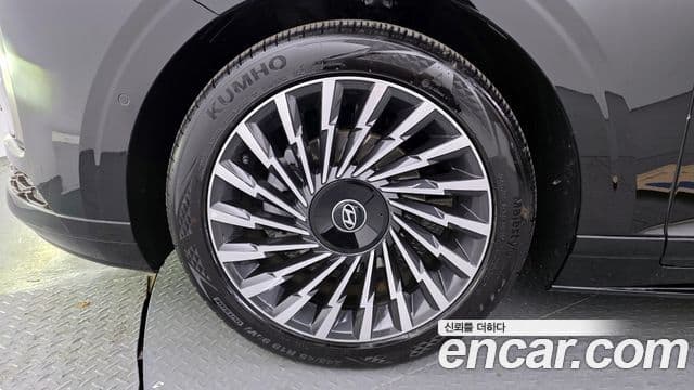 Hyundai Grandeur гибрид (GN7) Calligraphy, 2025 все фото