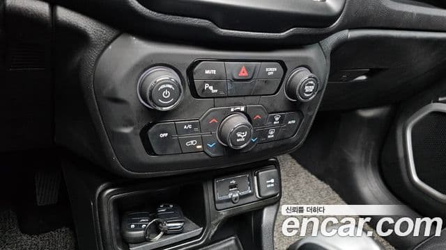 Jeep Renegade 2.4 Longitude high, 2018 18