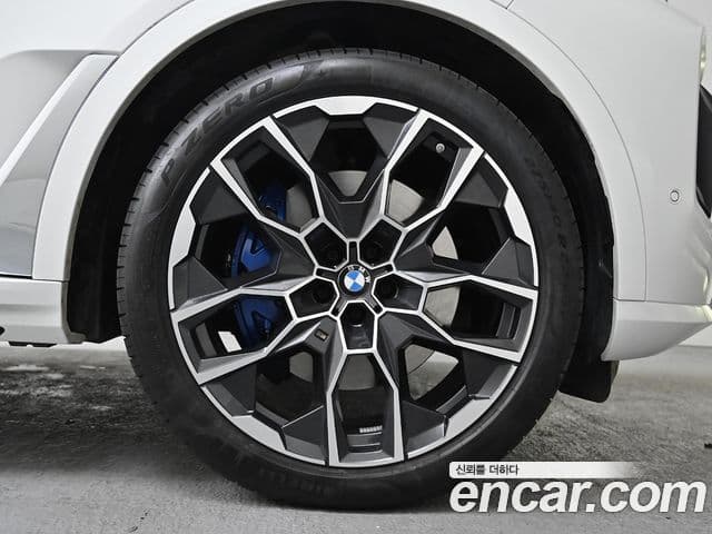 BMW X7 (G07) xDrive 40i M Sport 7인승, 2025 все фото
