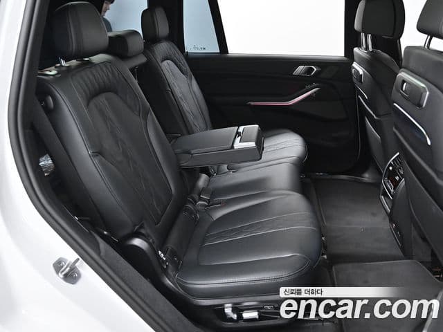 BMW X7 (G07) xDrive 40i M Sport 7인승, 2025 12