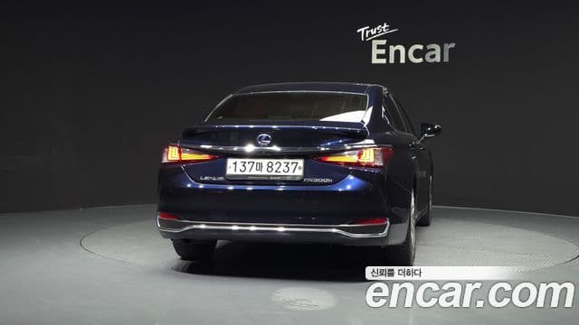 Lexus ES300h 7세대 Luxury Plus, 2021 4