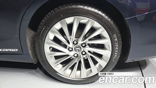 Lexus ES300h 7세대 Luxury Plus, 2021 все фото
