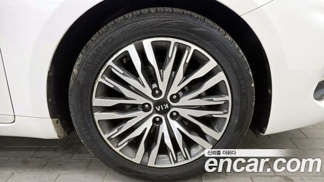 Kia K7 Premier гибрид Noblesse, 2020 все фото