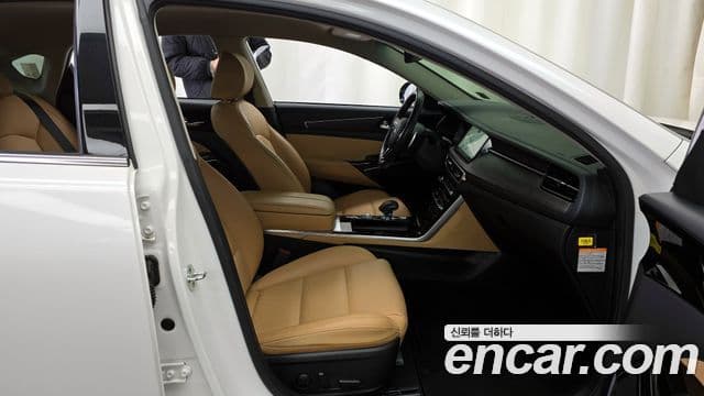 Kia K7 Premier гибрид Noblesse, 2020 11