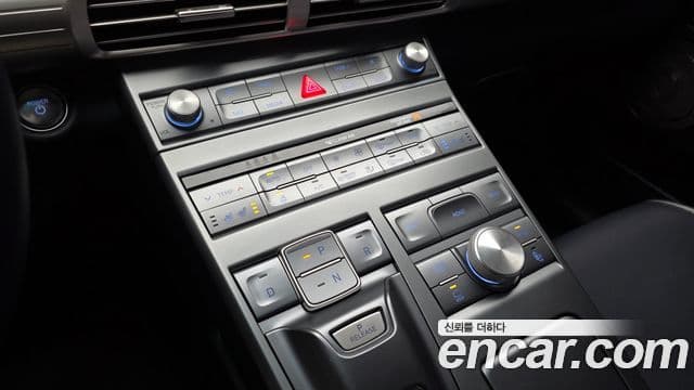 Hyundai NEXO Premium, 2024 9