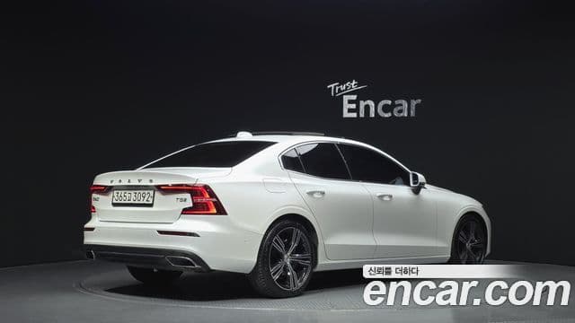 Volvo S60 3세대 T5 Inscription, 2020 2