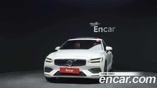 Volvo S60 3세대 T5 Inscription, 2020 3