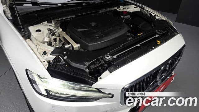 Volvo S60 3세대 T5 Inscription, 2020 6